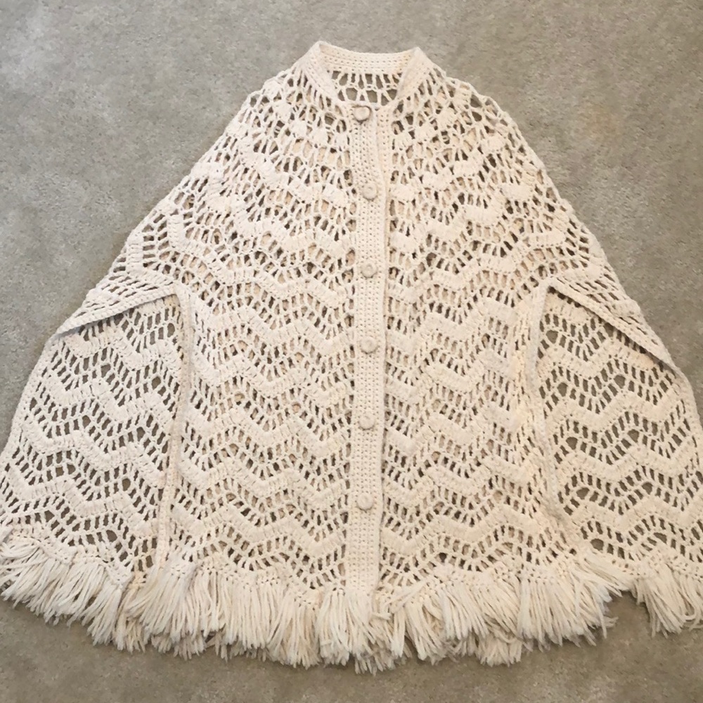 KNIT PONCHO